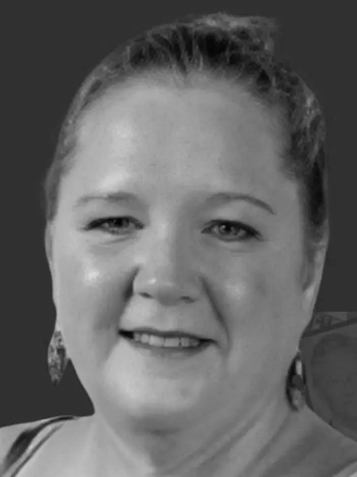 Dr. Anne Cullen